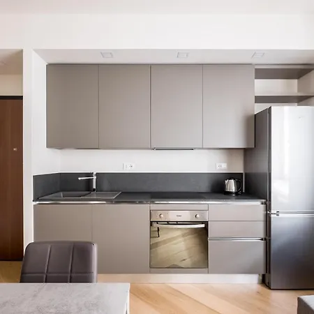 Bezzi Suites Apartment