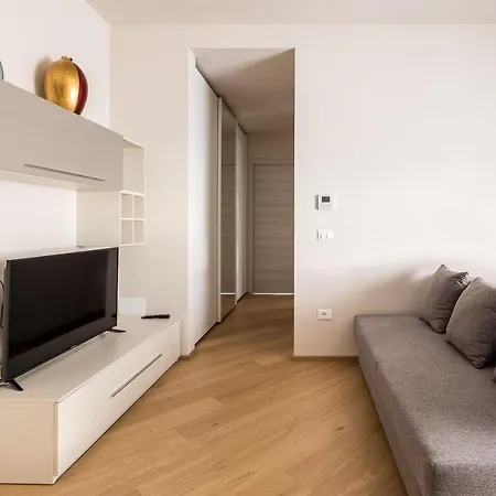 Bezzi Suites Apartment *