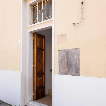 Bezzi Suites Apartment