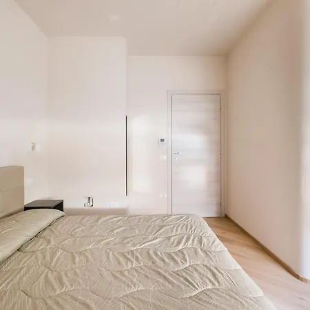 Apartment Bezzi Suites *